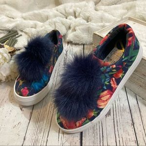 Sam Edelman leya Pom Pom tropical floral slip on sneakers NWT